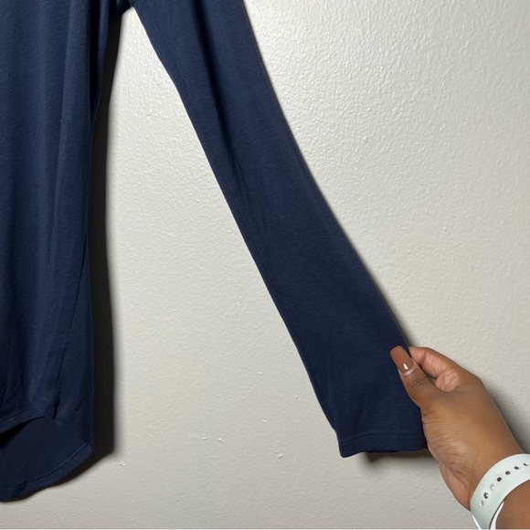 Athleta Women Cloud Light Restore Sweater XS Navy Blue Long Sleeve Asymmetrical - Picture 4 of 8